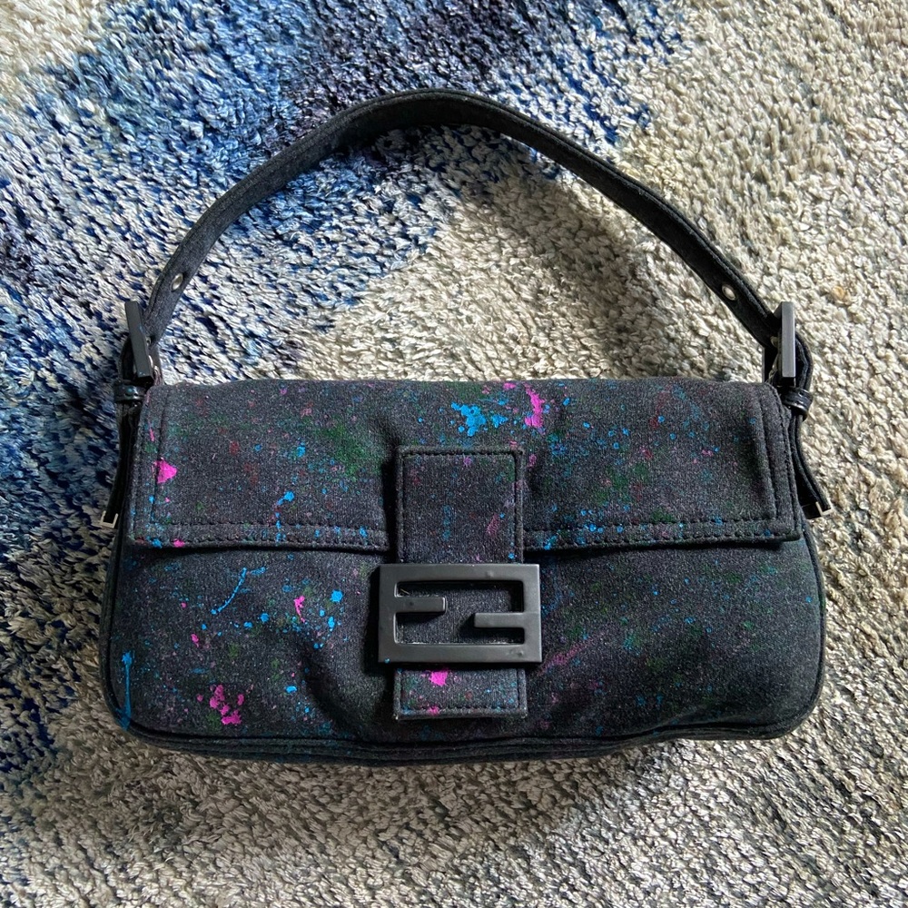 Fendi Baguette Paint Splattered “Mania” Bag 🖤